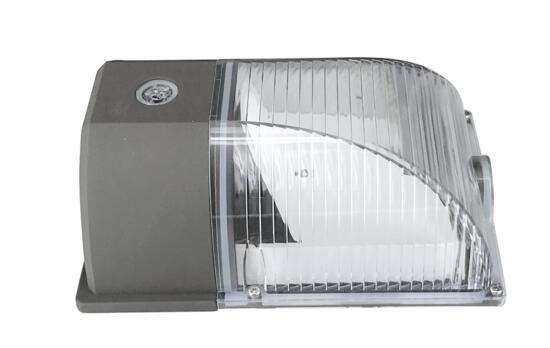 Wall pack mini 120 deg. 26W 100-277V 50K bronze clear int. photo. 1pk